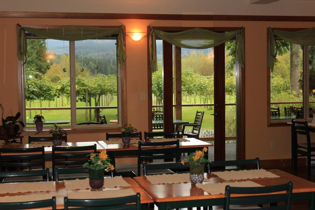 Kiwi Cove Lodge Ladysmith Exterior photo